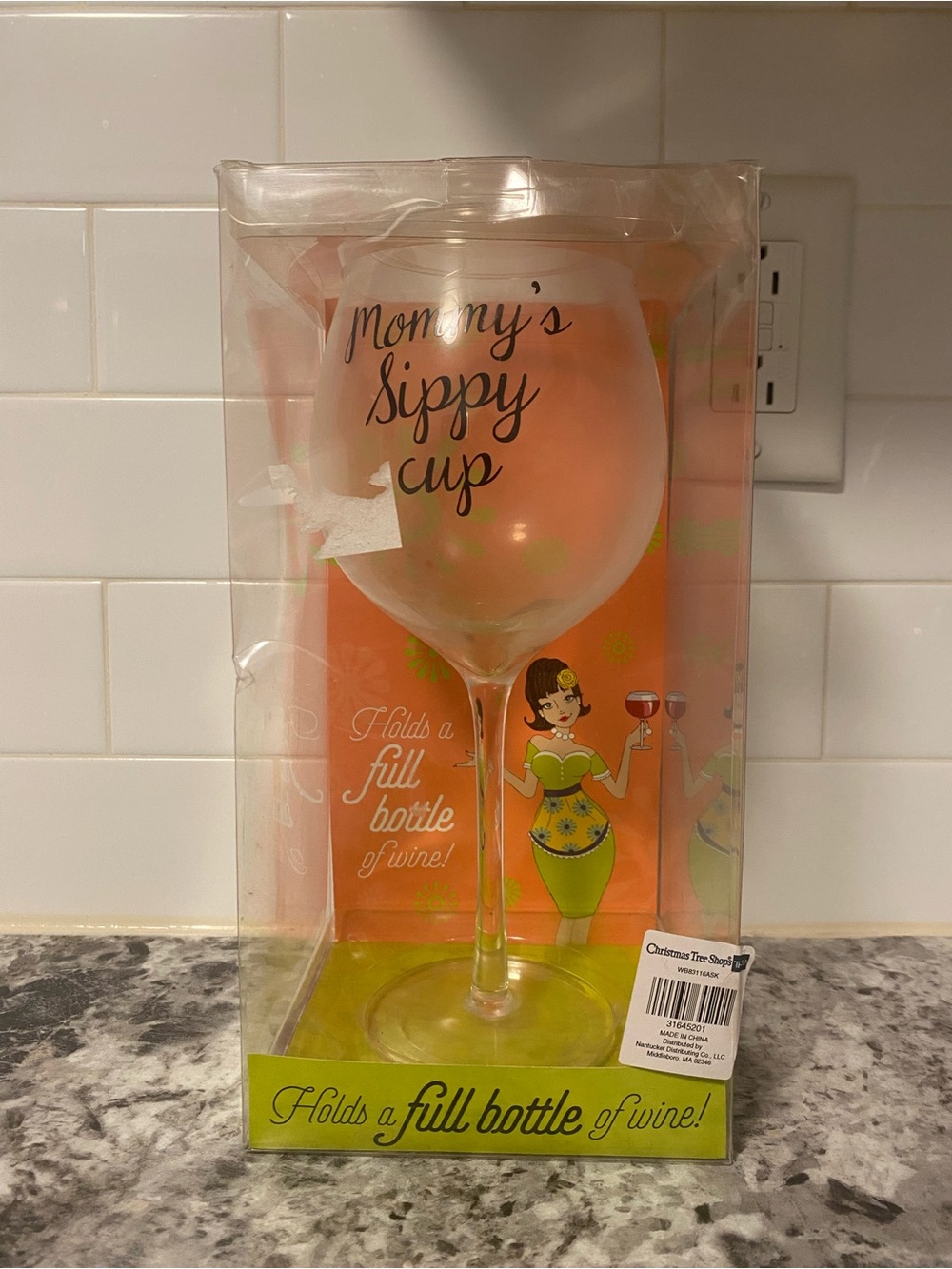 "Mommy's Sippy Cup" Oversized Wine Glass - Clear with Black Script